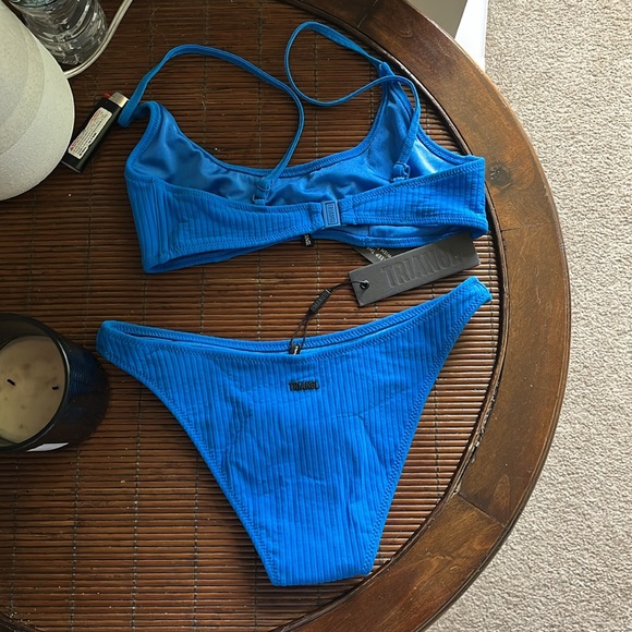 NWT Trangl Bikini - Picture 4 of 4